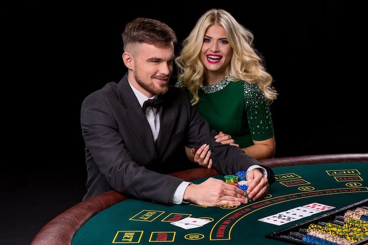 Meja European Roulette live di togeltoto dengan dealer, roda berputar, dan tampilan taruhan interaktif